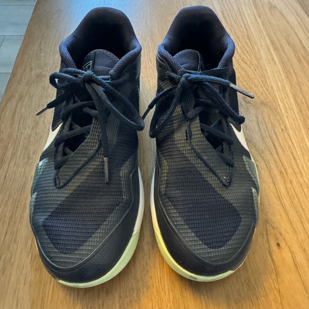 Nike Vapor-pro Navy blue and mint green tennis with White Swoosh